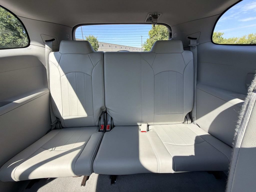Used 2016 Buick Enclave Leather FWD image 17