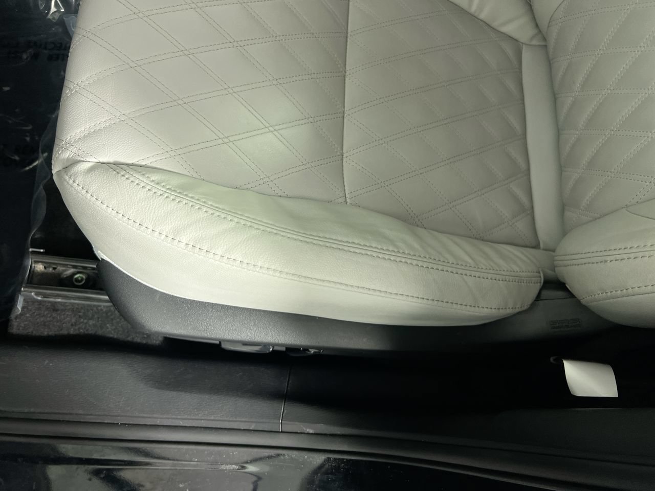 Used 2024 Mitsubishi Outlander SEL FWD image 9