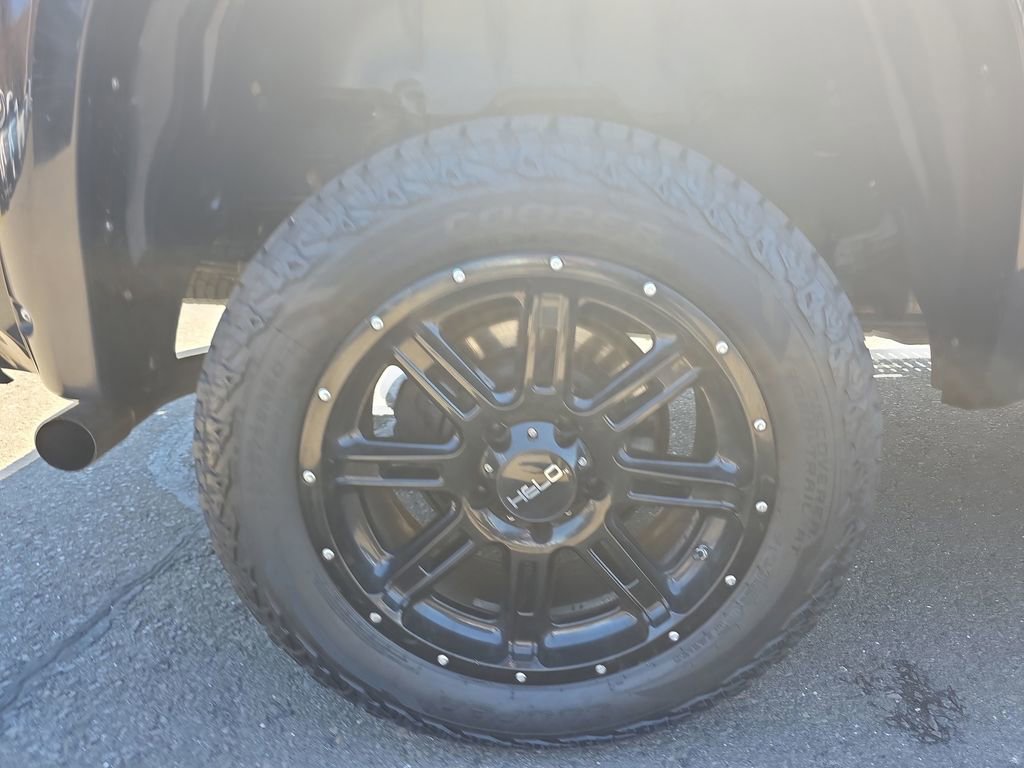 Used 2018 Toyota Tundra Limited w/ Limited Premium Package image 11