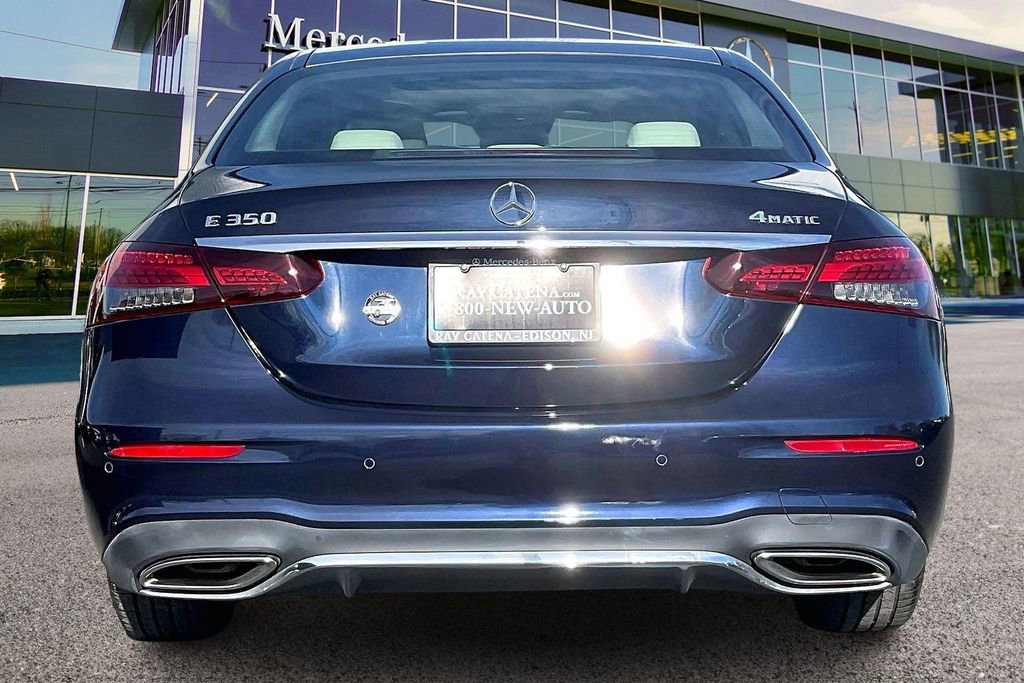 Used 2021 Mercedes-Benz E 350 4MATIC Sedan image 4