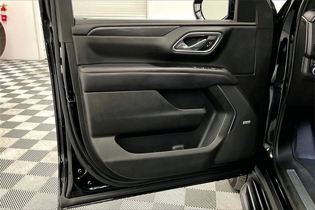 Used 2021 Chevrolet Tahoe RST w/ Luxury Package image 18