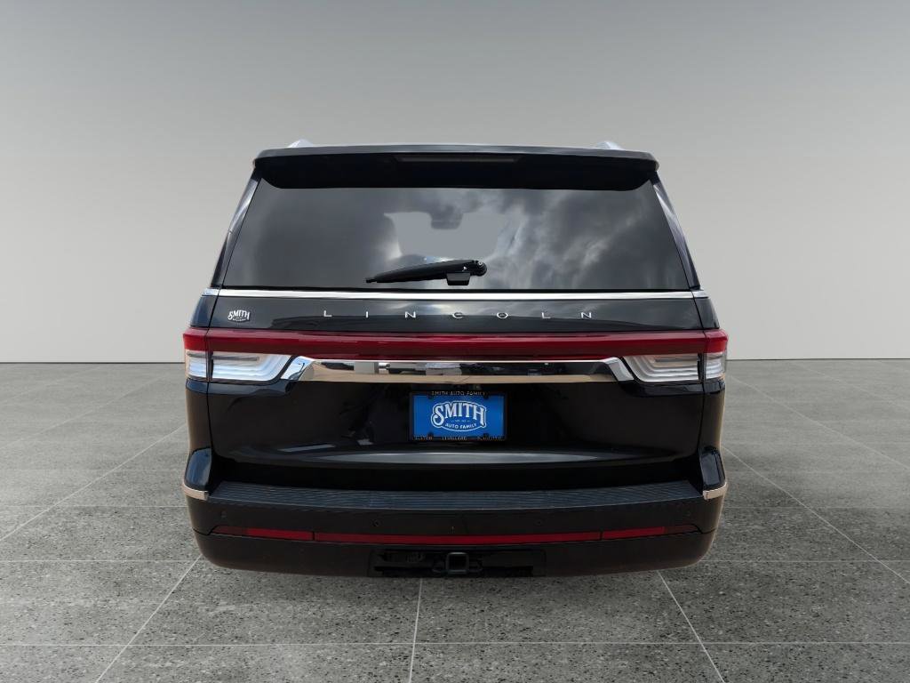 Used 2022 Lincoln Navigator L Reserve image 4