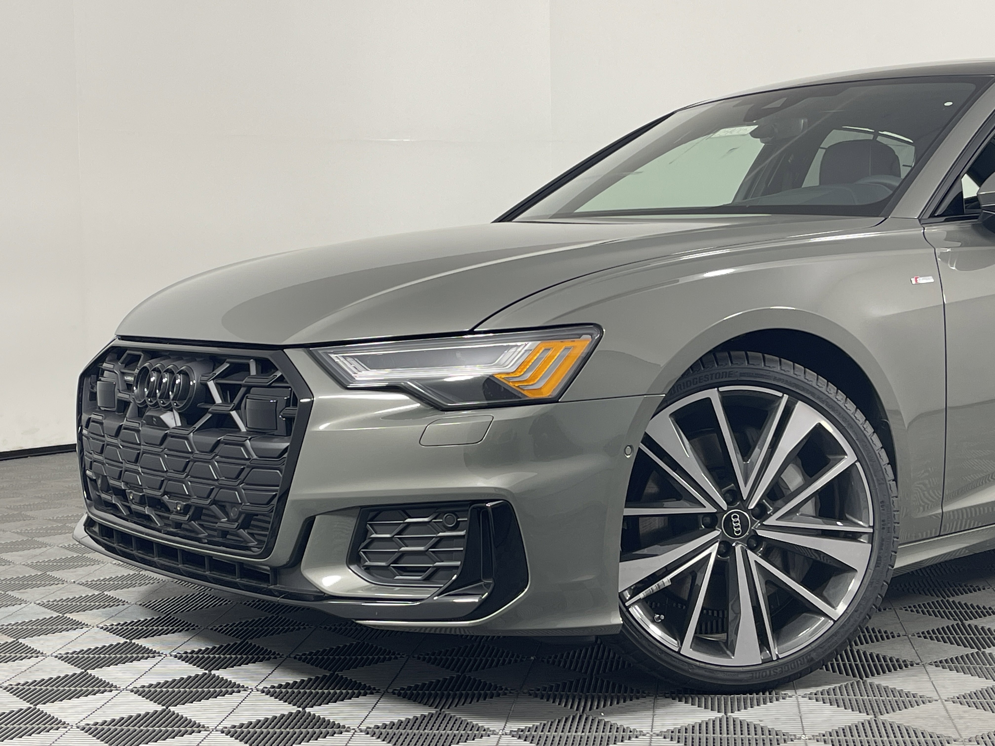 New 2025 Audi A6 3.0T Prestige image 6
