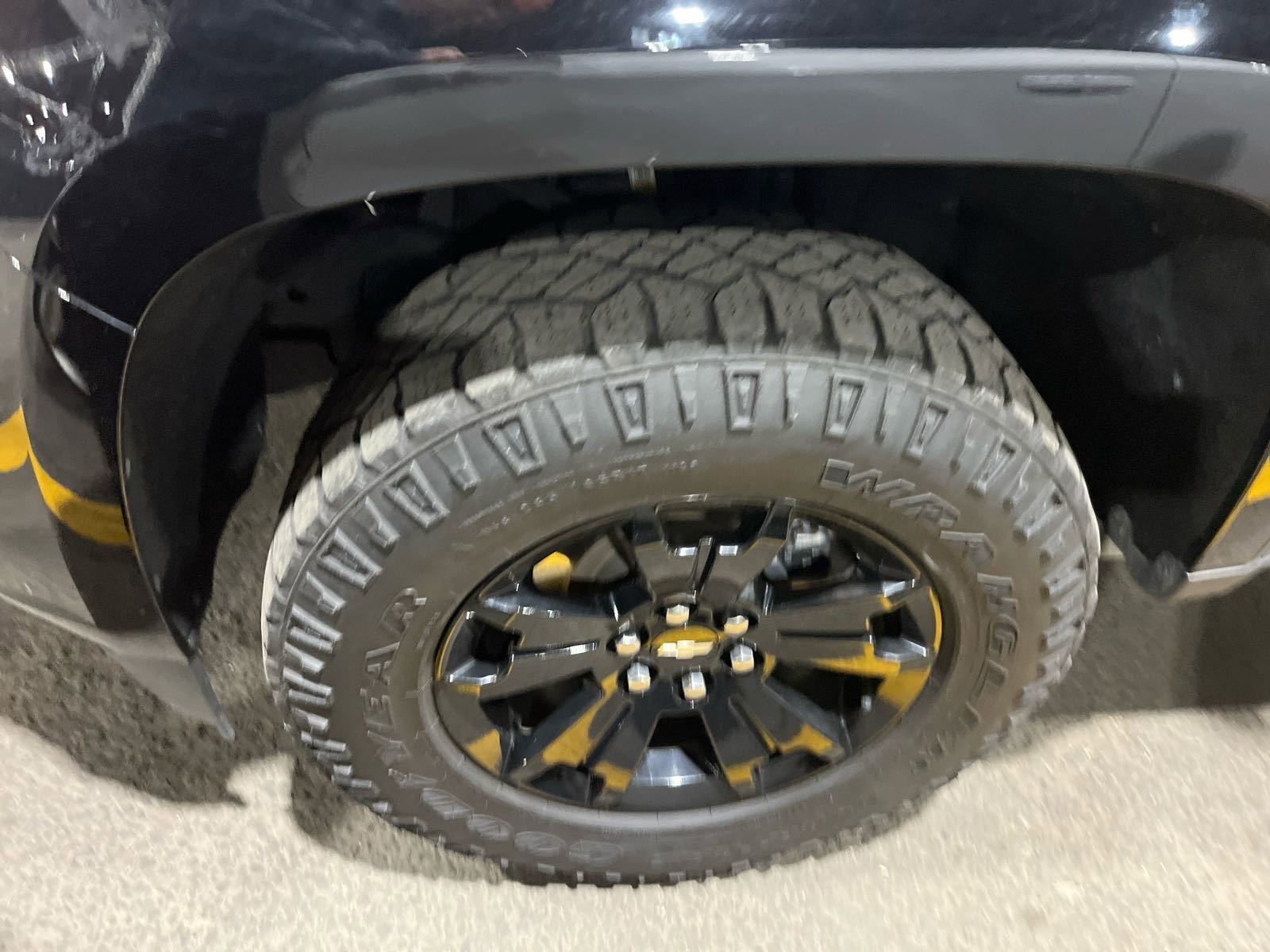 Used 2021 Chevrolet Colorado Z71 w/ Z71 Midnight Edition image 11