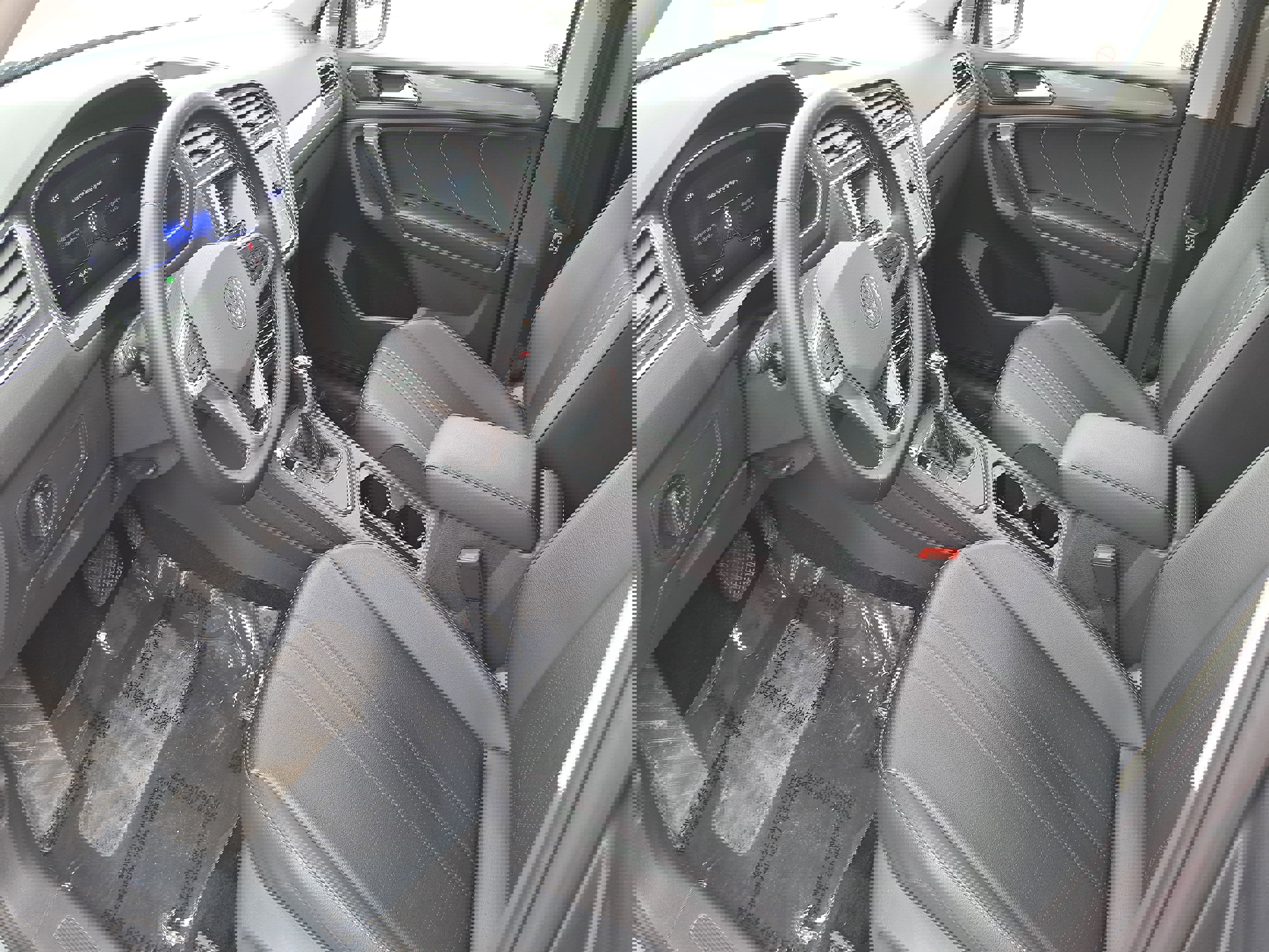 Used 2024 Volkswagen Tiguan SE image 16