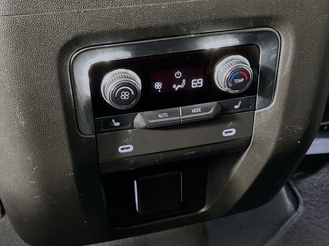 Used 2023 GMC Yukon XL AT4 w/ Technology Package AWD/4WD image 27