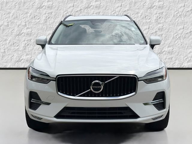 Used 2022 Volvo XC60 B5 Momentum w/ Protection Package Premier FWD image 8