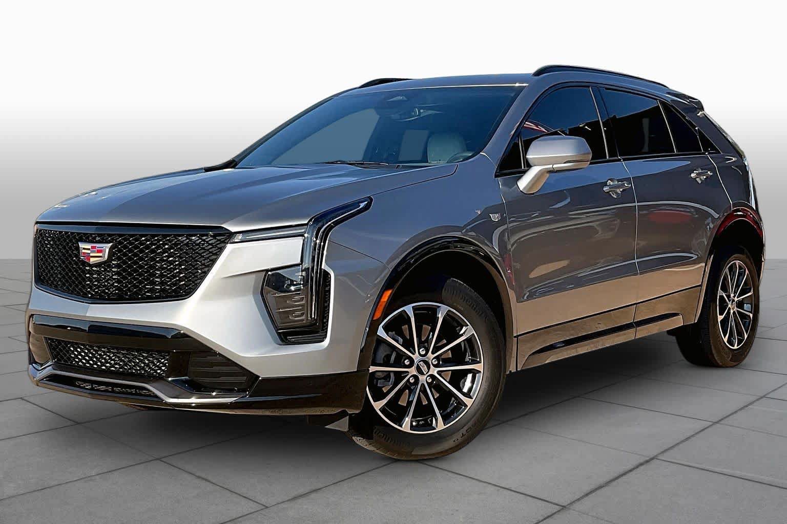 Used 2024 Cadillac XT4 Sport FWD image 3