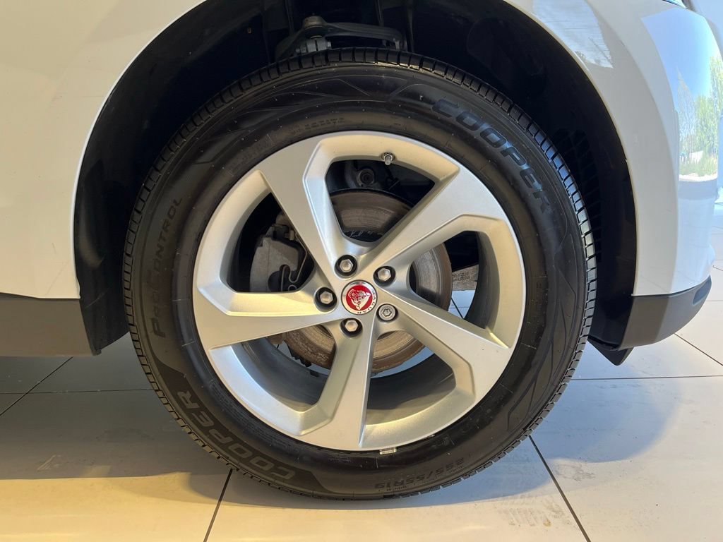 Used 2019 Jaguar F-PACE Premium AWD/4WD image 19