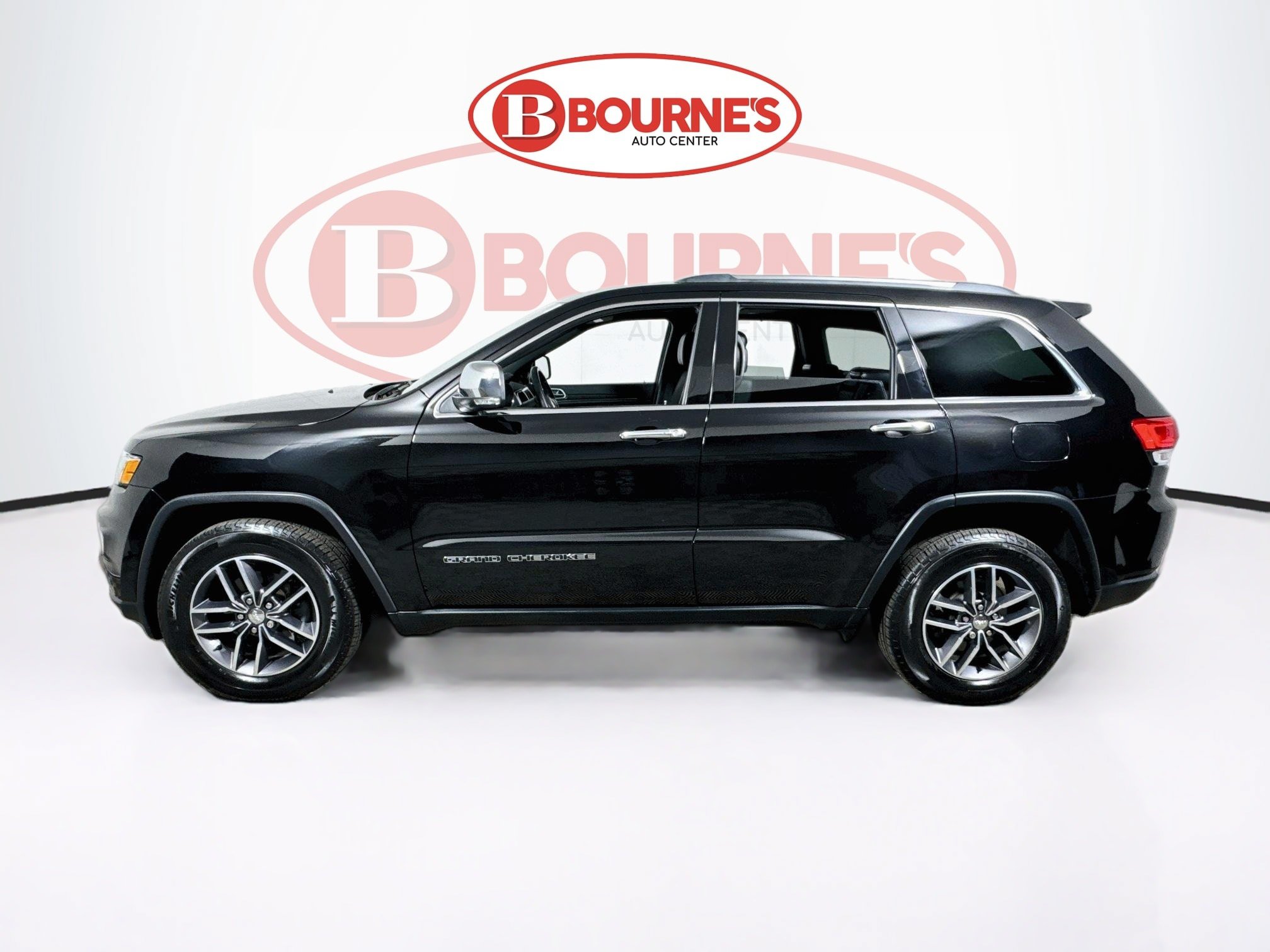 Used 2018 Jeep Grand Cherokee Limited AWD/4WD image 8
