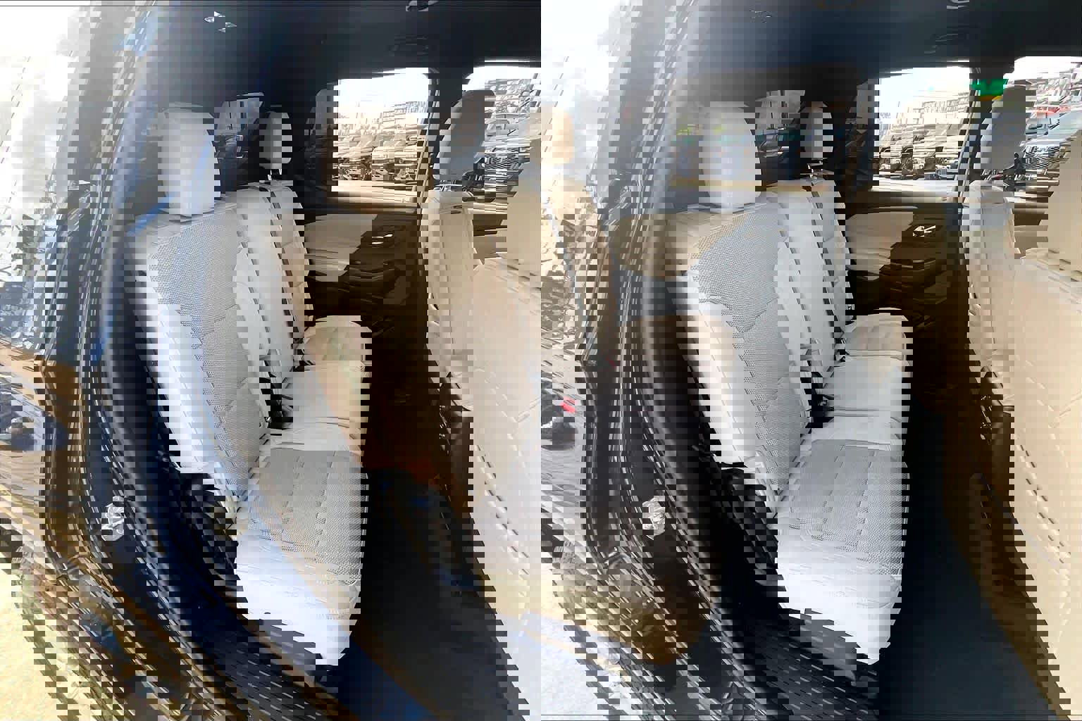 Used 2022 Chevrolet Traverse LS FWD image 20