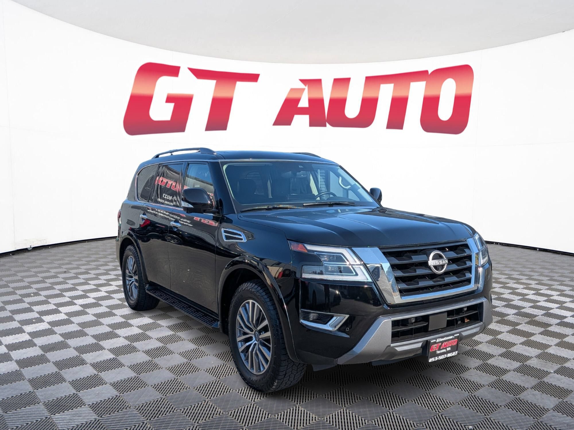 Used 2023 Nissan Armada SL AWD/4WD image 1