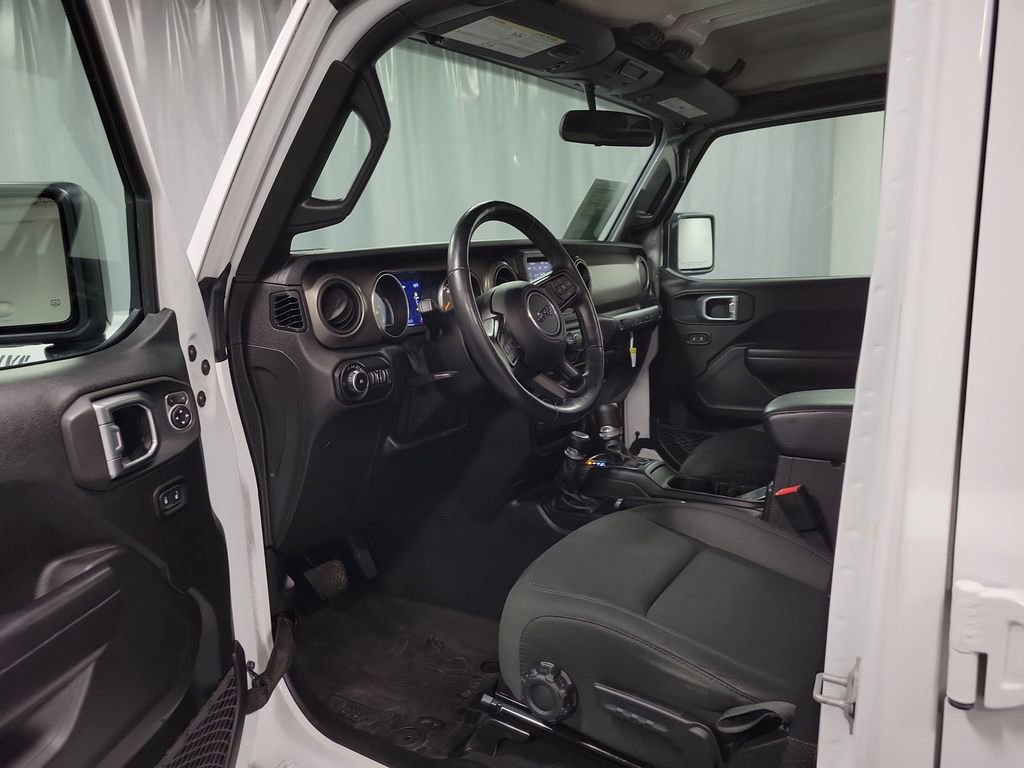 Used 2020 Jeep Wrangler Unlimited Sport AWD/4WD image 13