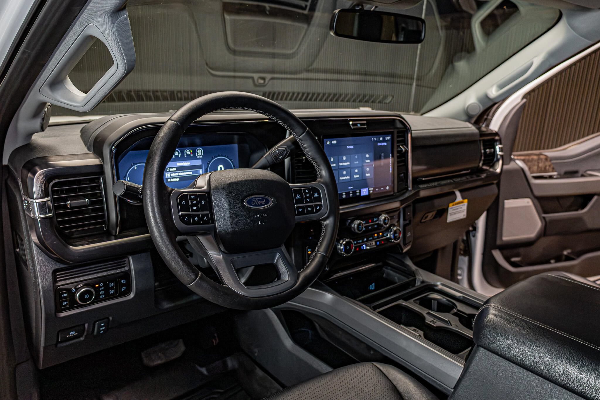 Used 2026 Ford F350 Lariat AWD/4WD image 14