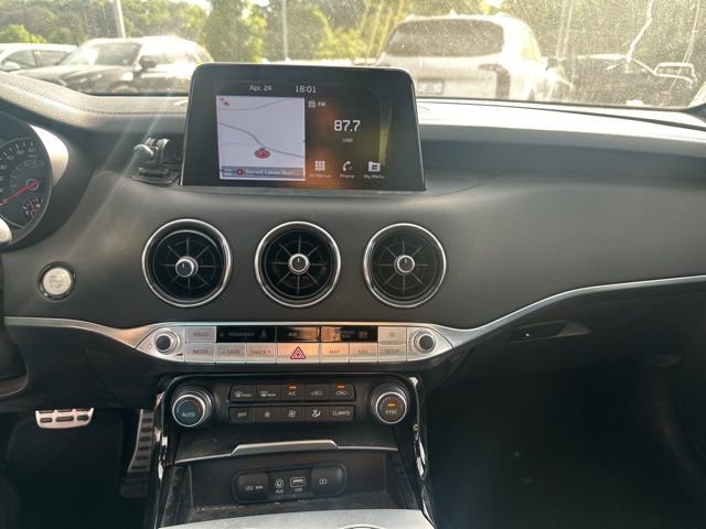 Used 2018 Kia Stinger GT2 AWD/4WD image 10