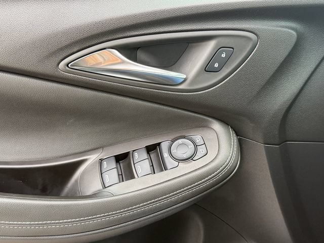 Certified 2024 Buick Encore GX Preferred FWD image 27