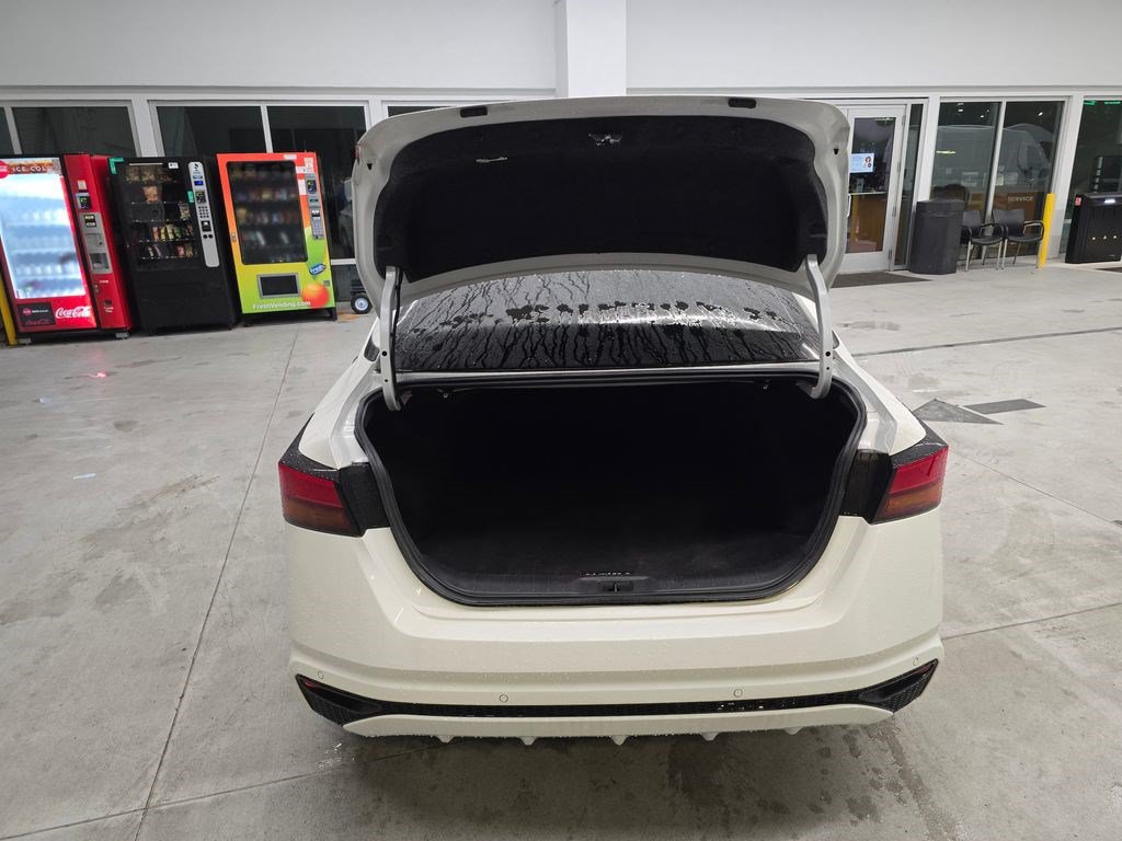 Used 2025 Nissan Altima 2.5 S FWD image 34