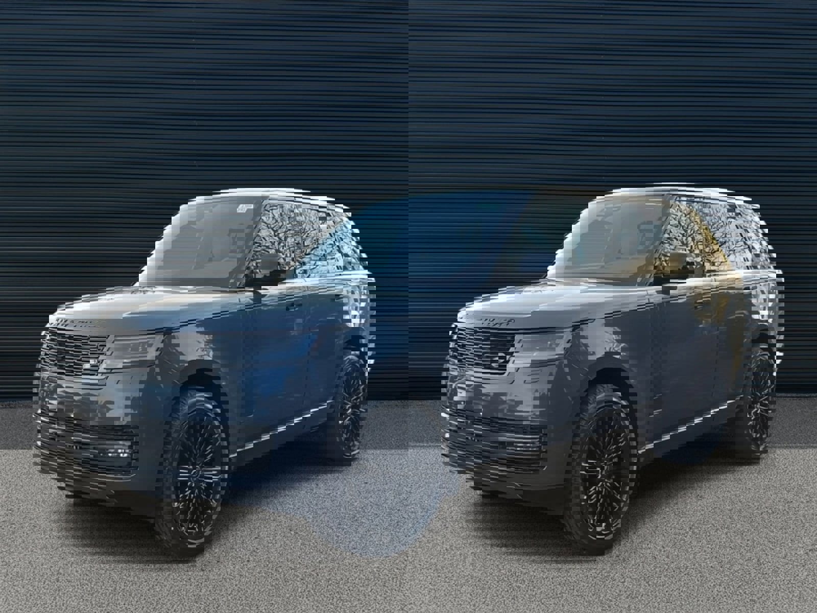 New 2025 Land Rover Range Rover SE