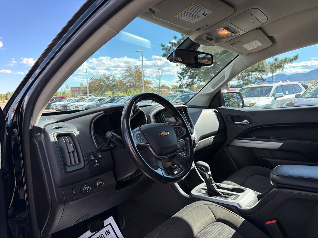 Used 2022 Chevrolet Colorado LT w/ LT Convenience Package AWD/4WD image 22