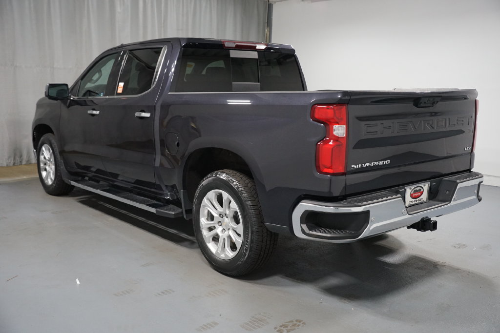 Used 2022 Chevrolet Silverado 1500 LTZ w/ LTZ Convenience Package II RWD image 6