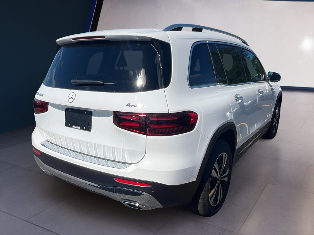 New 2026 Mercedes-Benz GLB 250 4MATIC image 3