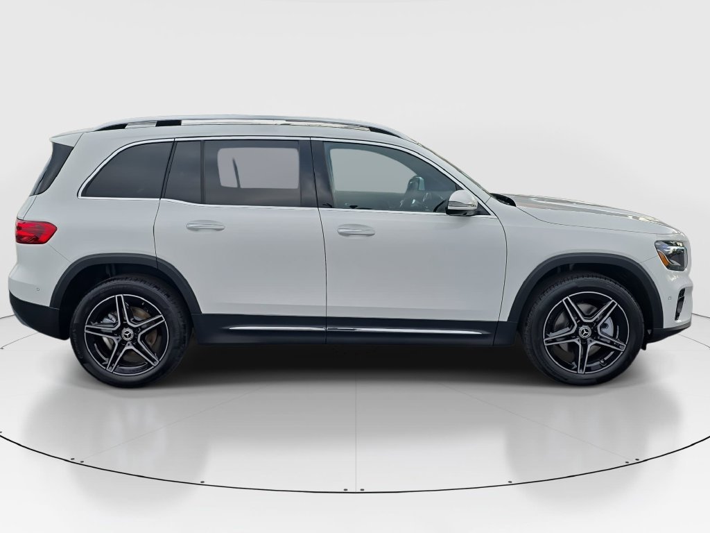 New 2026 Mercedes-Benz GLB 250 image 4