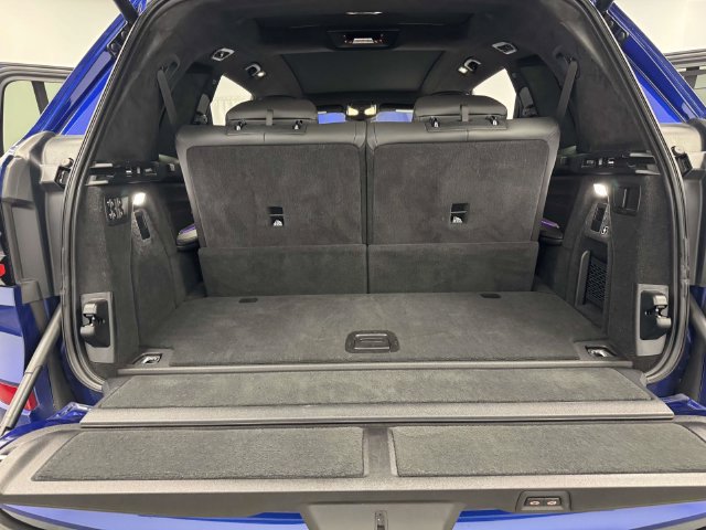 Used 2023 BMW X7 M60i w/ Executive Package AWD/4WD image 21