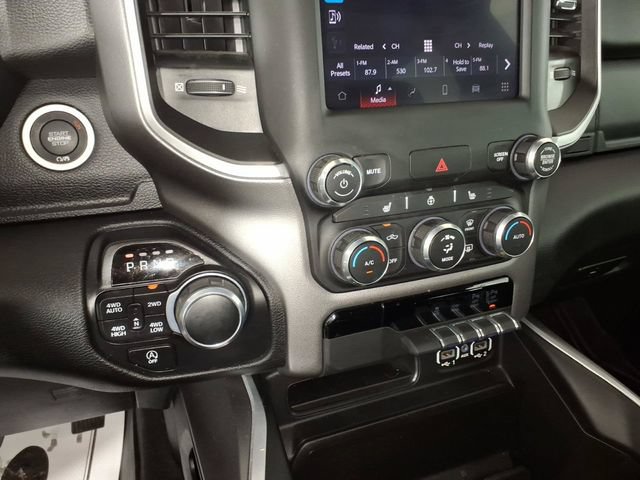 Used 2022 RAM 1500 Big Horn AWD/4WD image 22