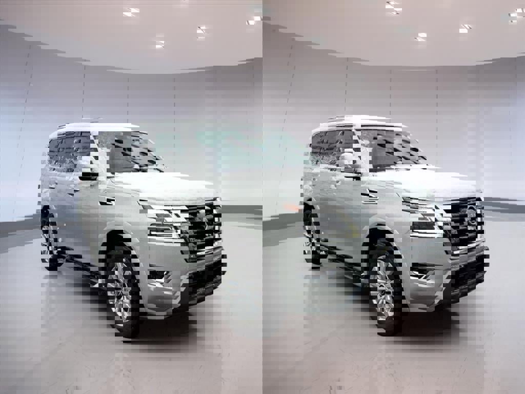 Used 2024 Nissan Armada SV image 1