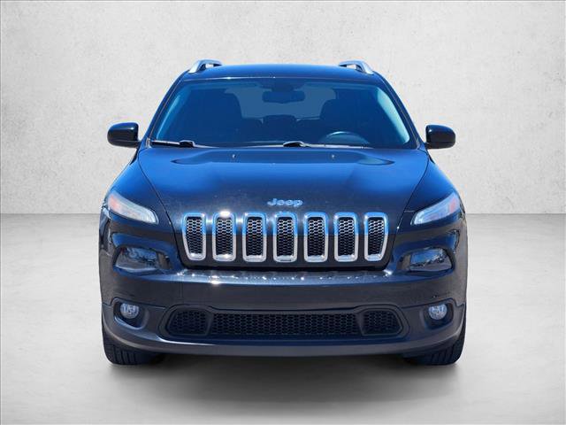 Used 2015 Jeep Cherokee Latitude w/ Comfort/Convenience Group AWD/4WD image 2