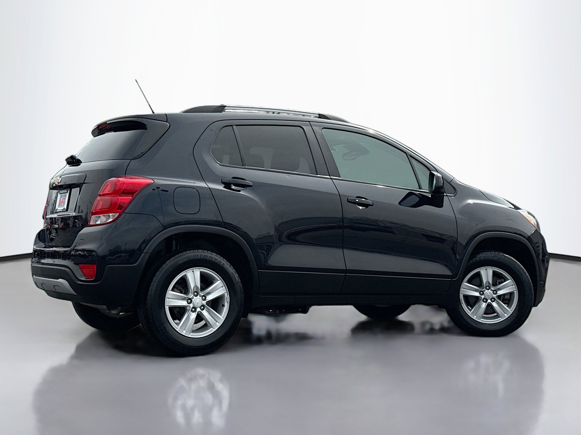 Used 2022 Chevrolet Trax LT w/ Driver Confidence Package video 2