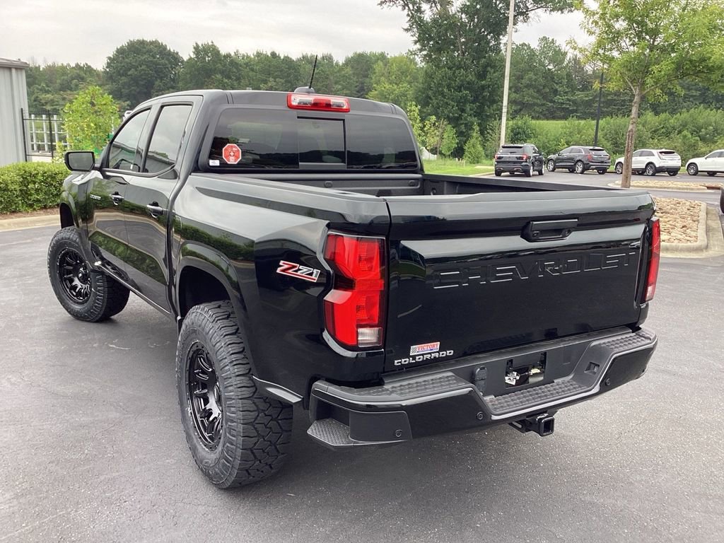 New 2025 Chevrolet Colorado Z71 w/ Technology Package AWD/4WD image 2