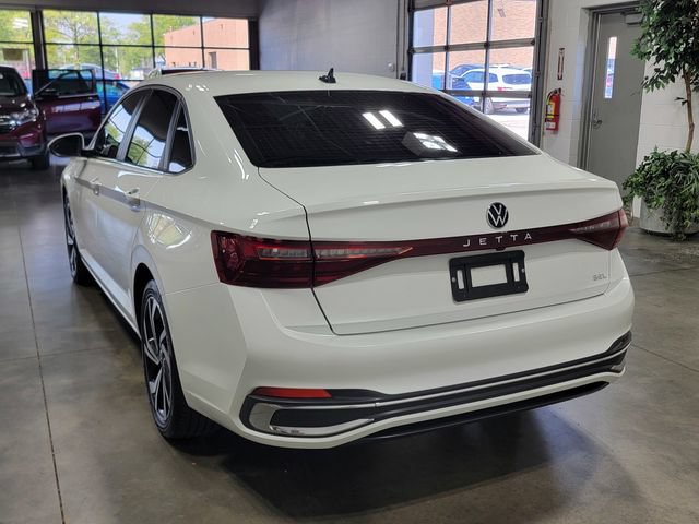Used 2025 Volkswagen Jetta SEL FWD image 7