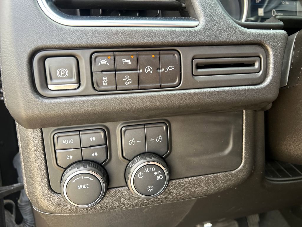 Certified 2021 Chevrolet Tahoe Z71 w/ Luxury Package image 33