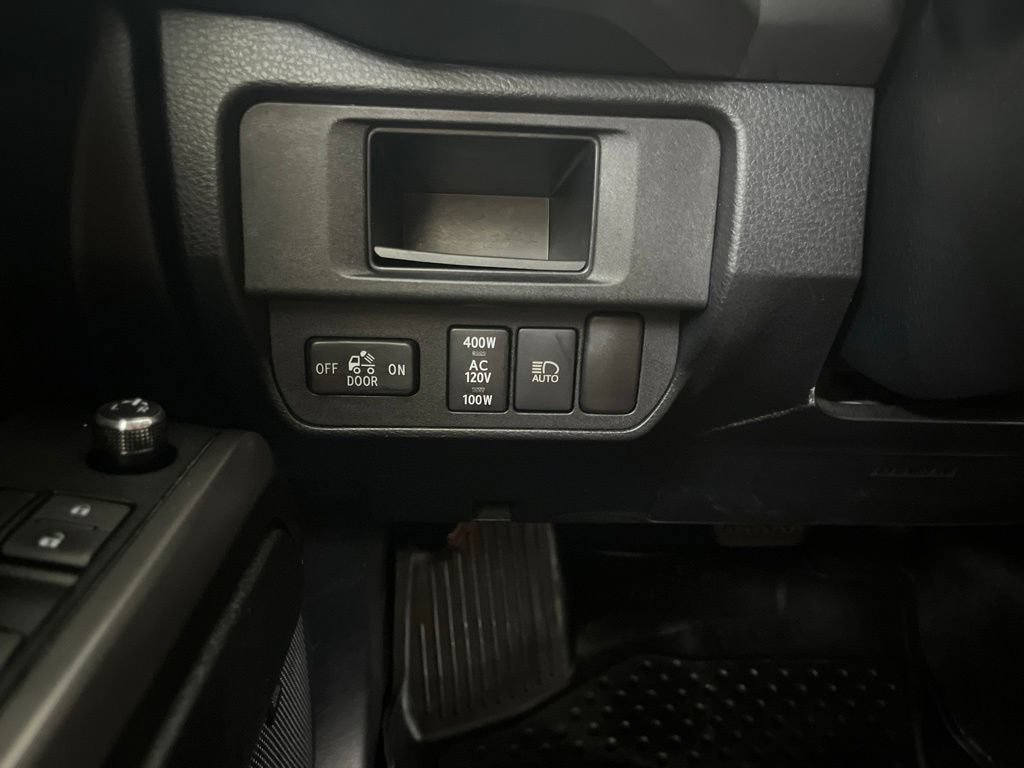 Used 2018 Toyota Tacoma Limited AWD/4WD image 57