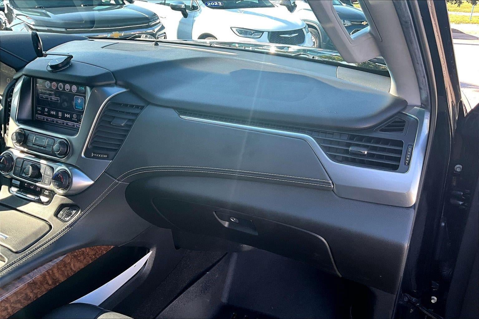 Used 2018 Chevrolet Tahoe Premier AWD/4WD image 14