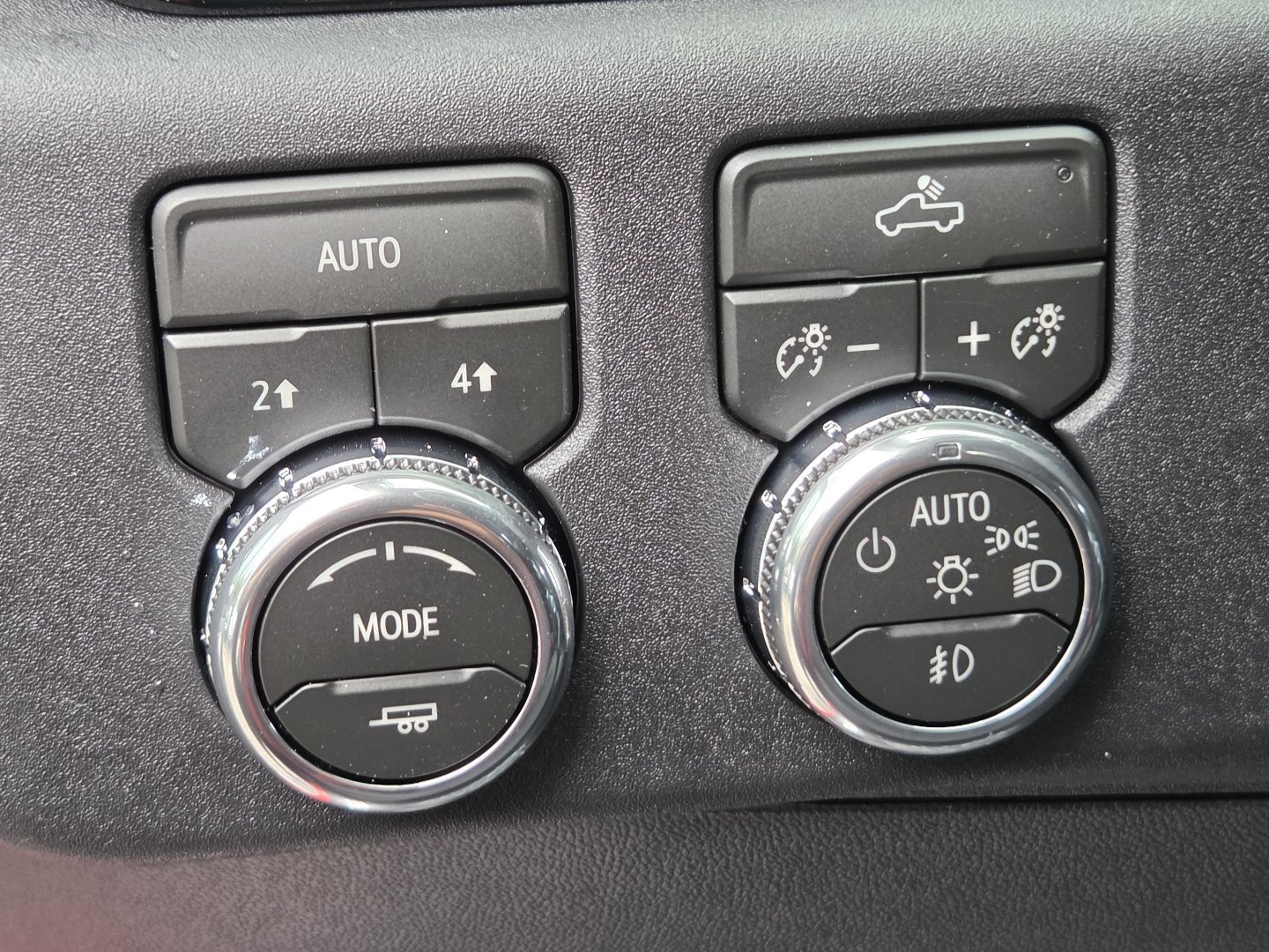 New 2026 GMC Sierra 1500 Elevation AWD/4WD image 32