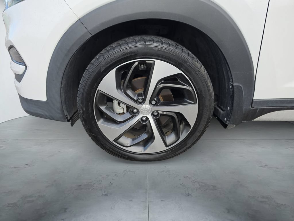 Used 2017 Hyundai Tucson Sport FWD image 14
