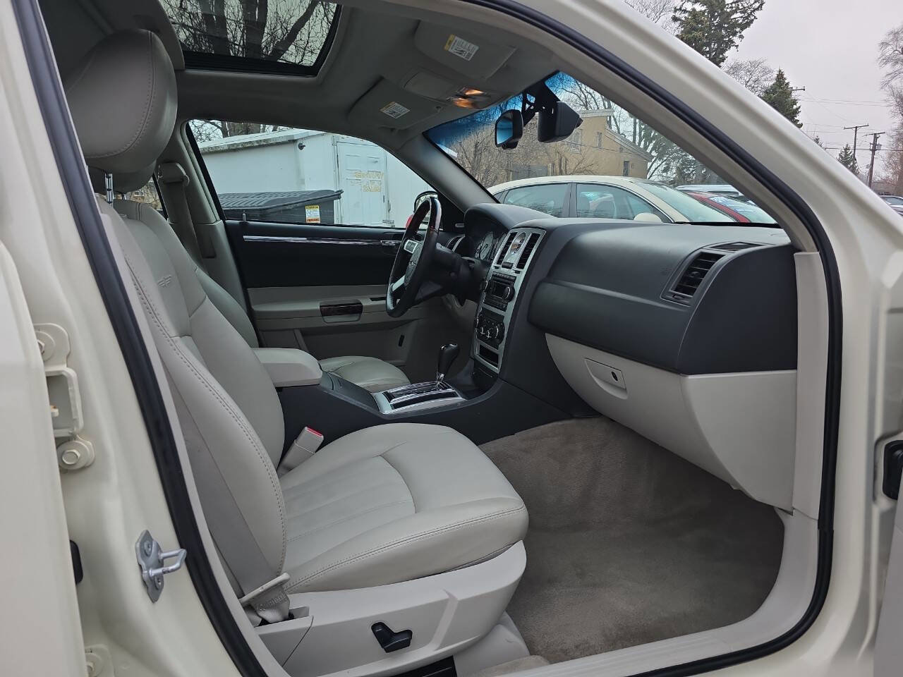 Used 2007 Chrysler 300 C RWD image 27