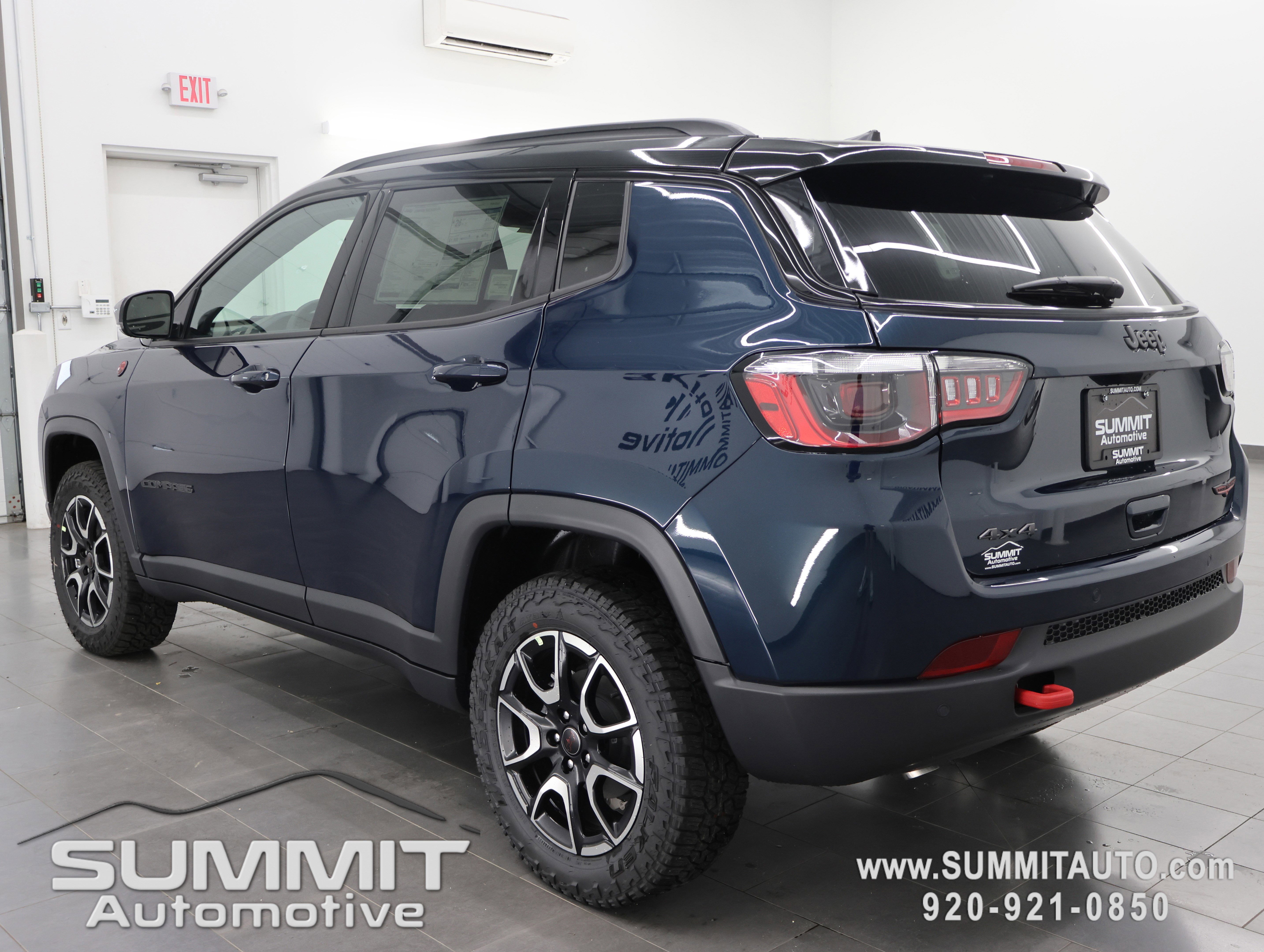 New 2026 Jeep Compass Trailhawk w/ Sun, Sound & Navigation Group image 6