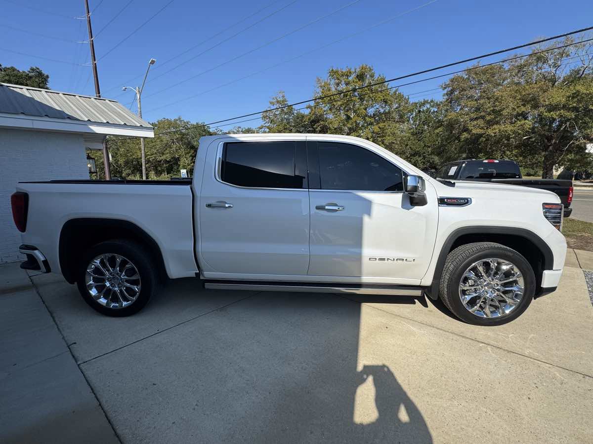 Used 2024 GMC Sierra 1500 Denali w/ Denali Reserve Package image 5