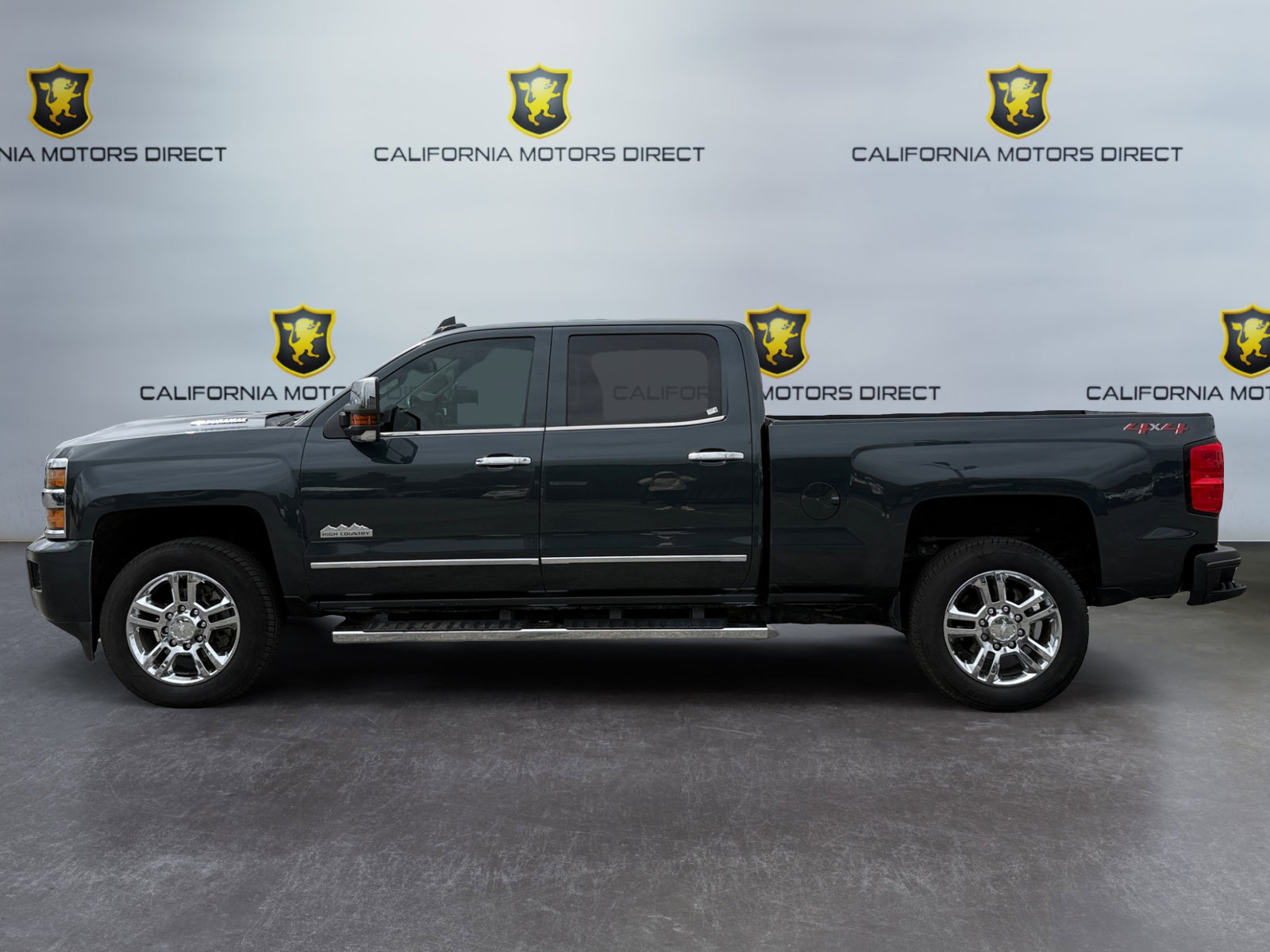 Used 2018 Chevrolet Silverado 2500 High Country w/ Duramax Plus Package AWD/4WD image 2