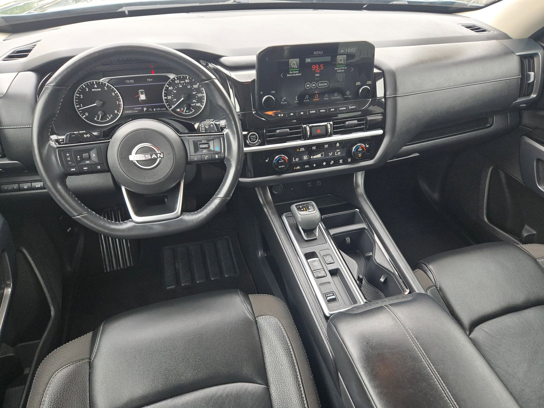 Certified 2023 Nissan Pathfinder SL w/ Black Appearance Package image 15