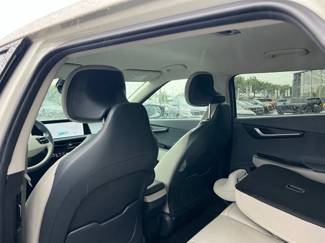 Certified 2024 Kia EV6 Wind w/ Wind Technology Package AWD/4WD image 11