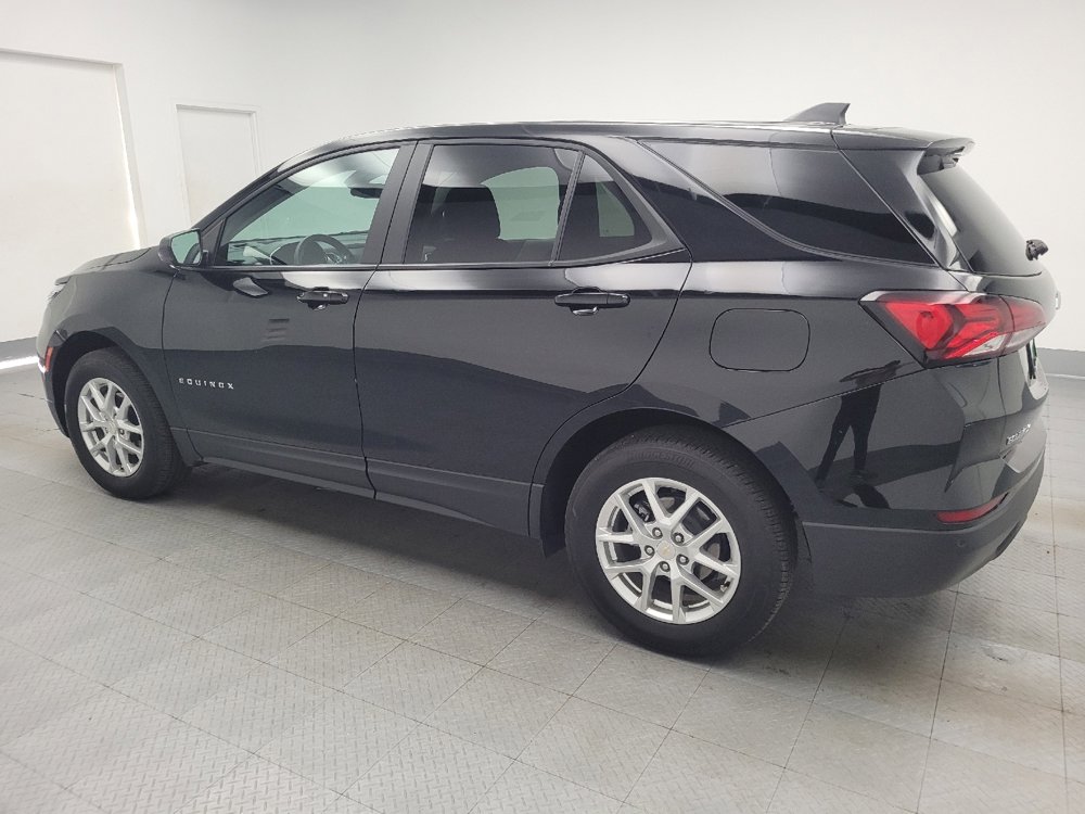 Used 2024 Chevrolet Equinox LS image 3