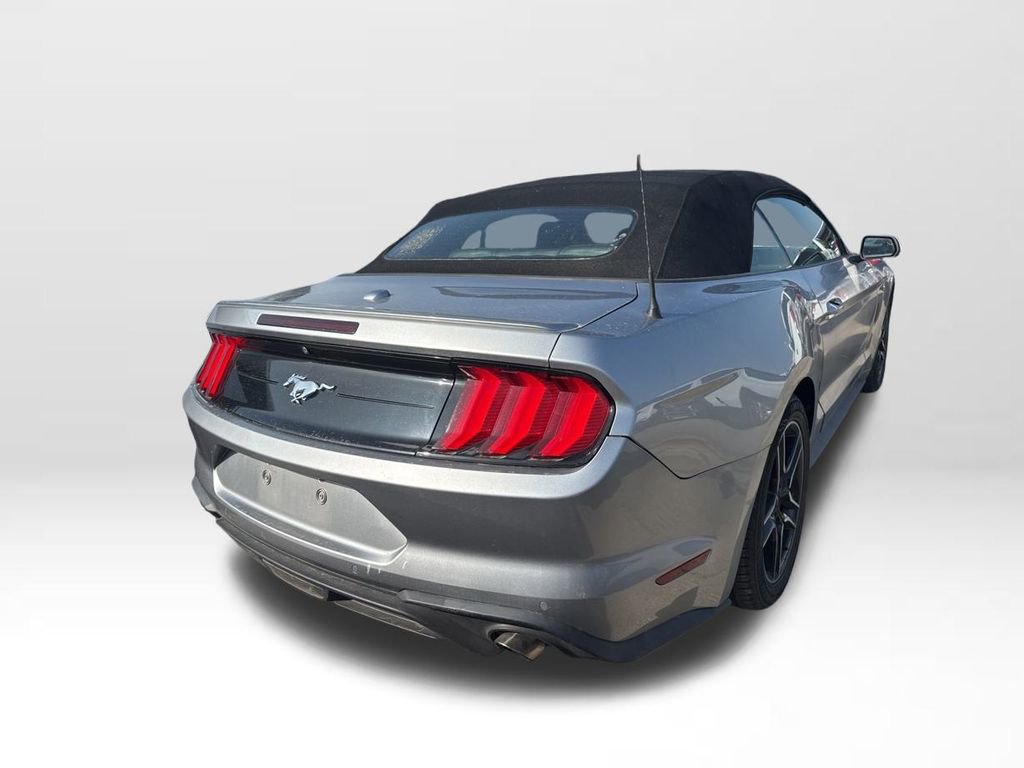 Used 2022 Ford Mustang Premium image 4