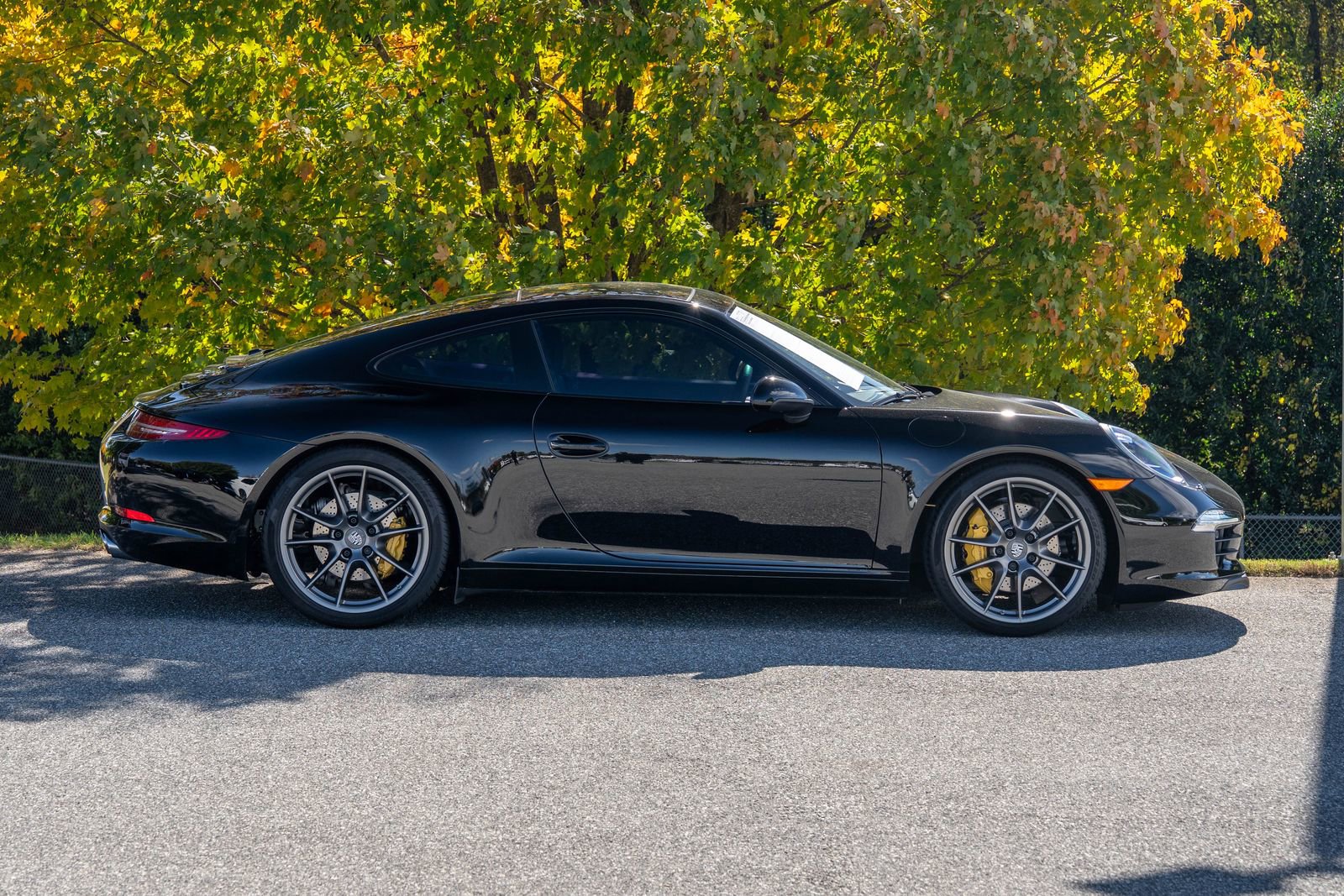 Used 2016 Porsche 911 Carrera S image 9