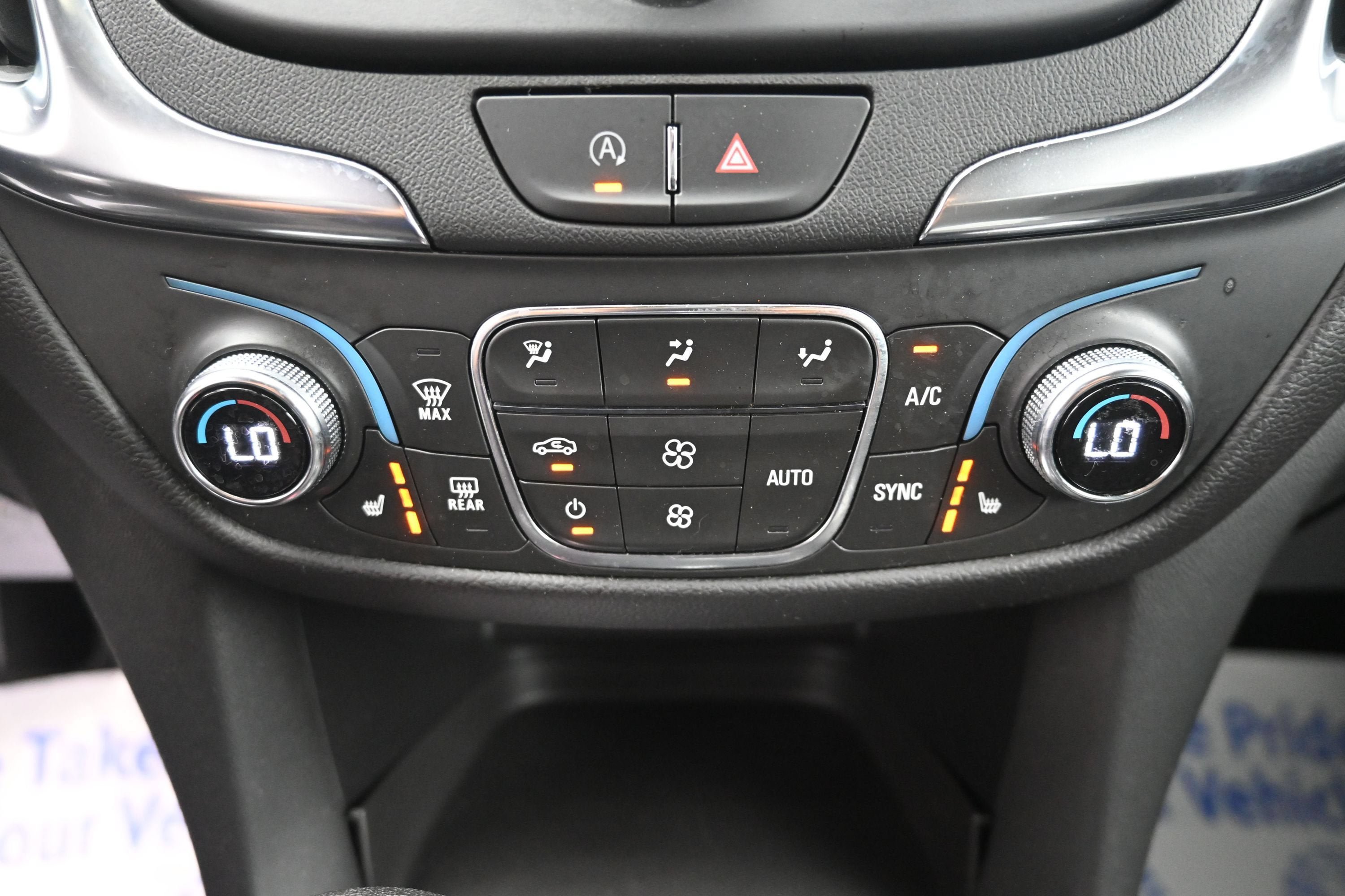 Used 2022 Chevrolet Equinox LT FWD image 16