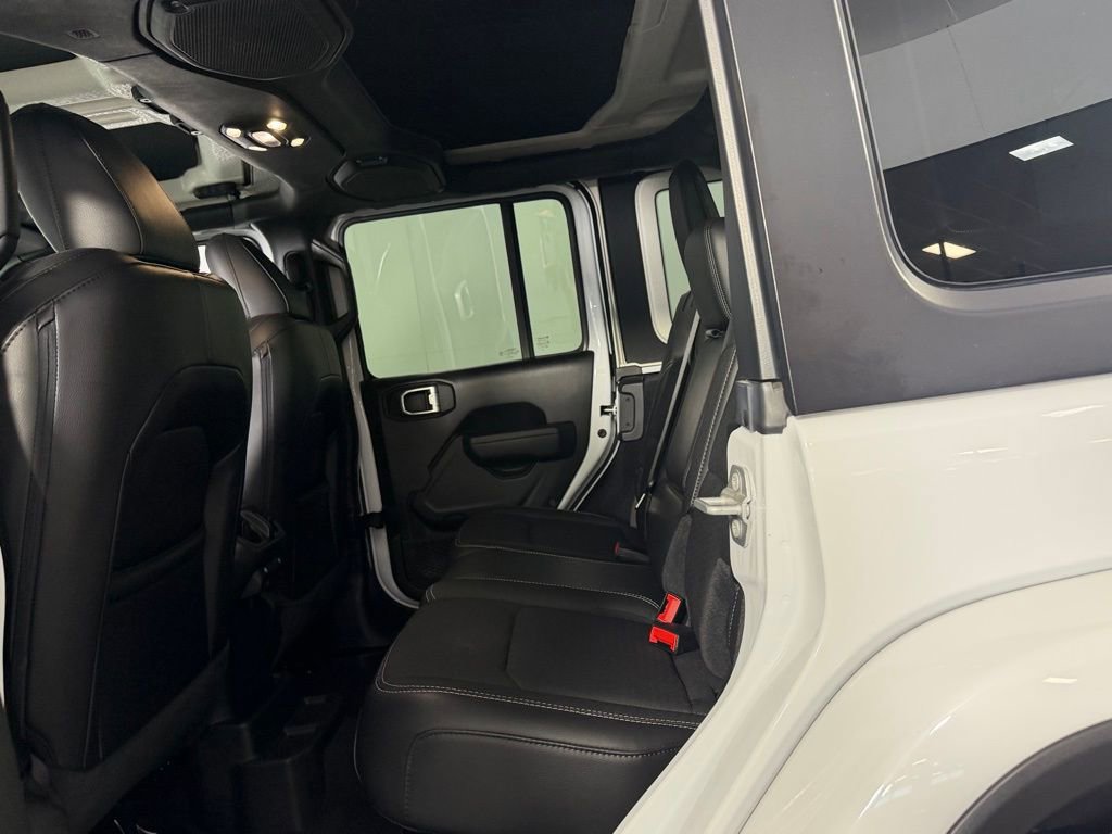 Used 2023 Jeep Wrangler Sport image 27