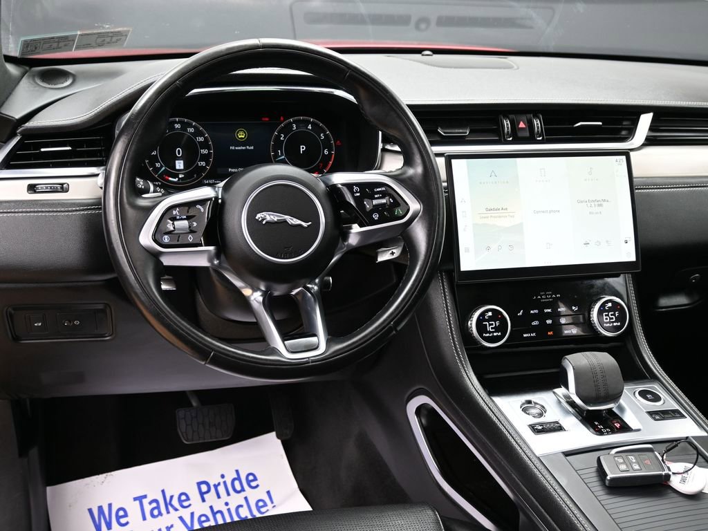 Used 2025 Jaguar F-PACE R-Dynamic S image 31